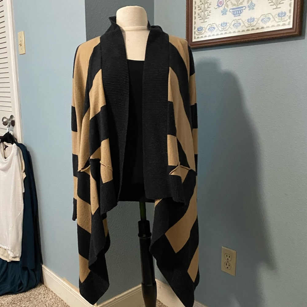 Wool and cashmere wrap. Charcoal and tan striped